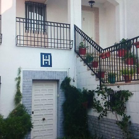 Hostal Alameda Mérida Zewnętrze zdjęcie